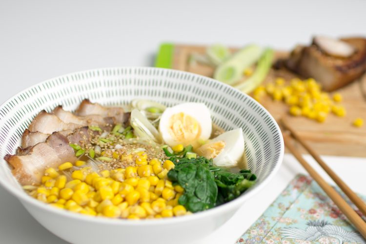 sopa de fideos japonesa