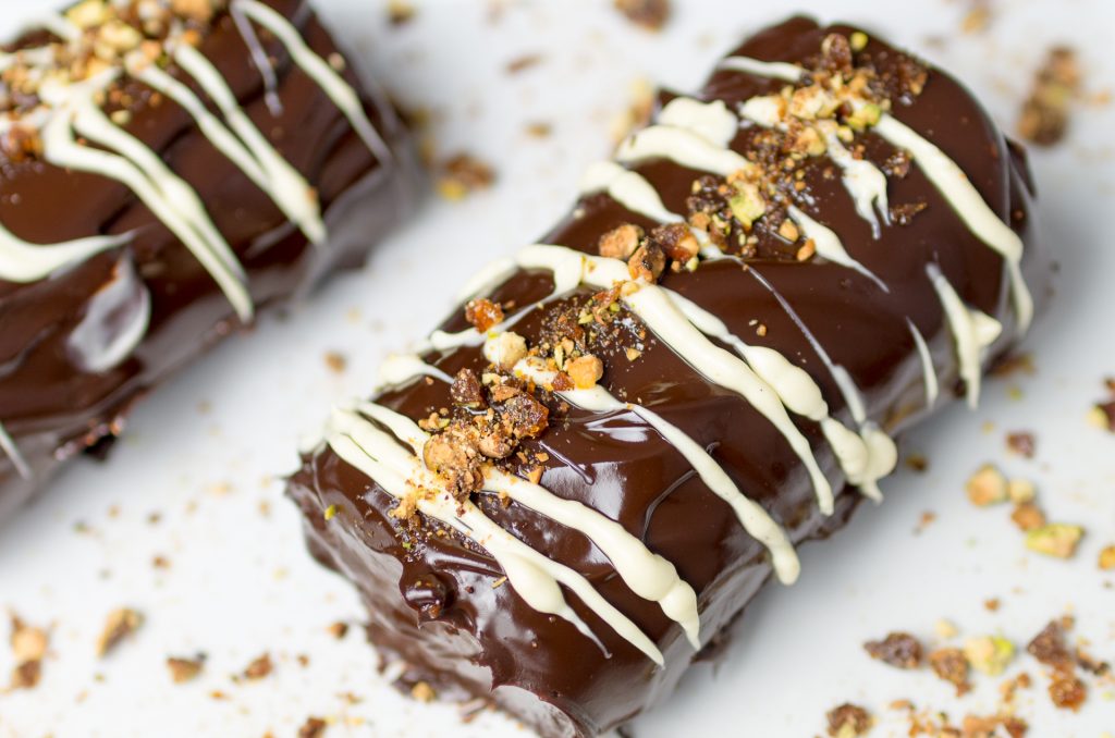 Brazos de chocolate y pistachos