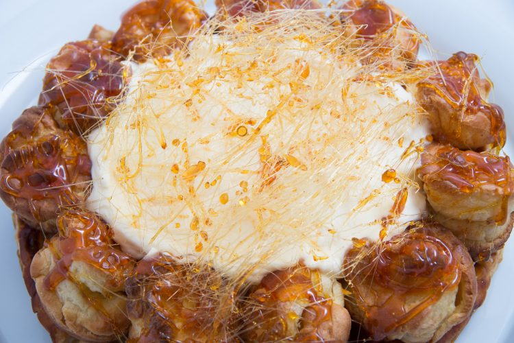 Tarta Saint-Honoré con Thermomix receta de Loli Carrión