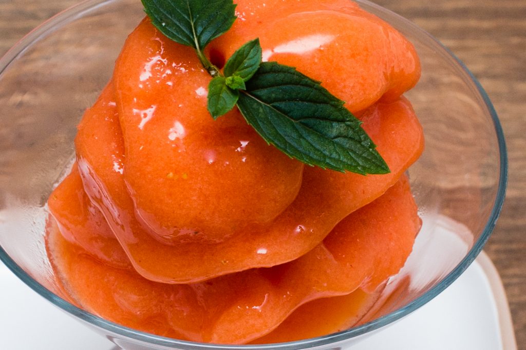 Sorbete de fresas y naranjas de Loli Carrión