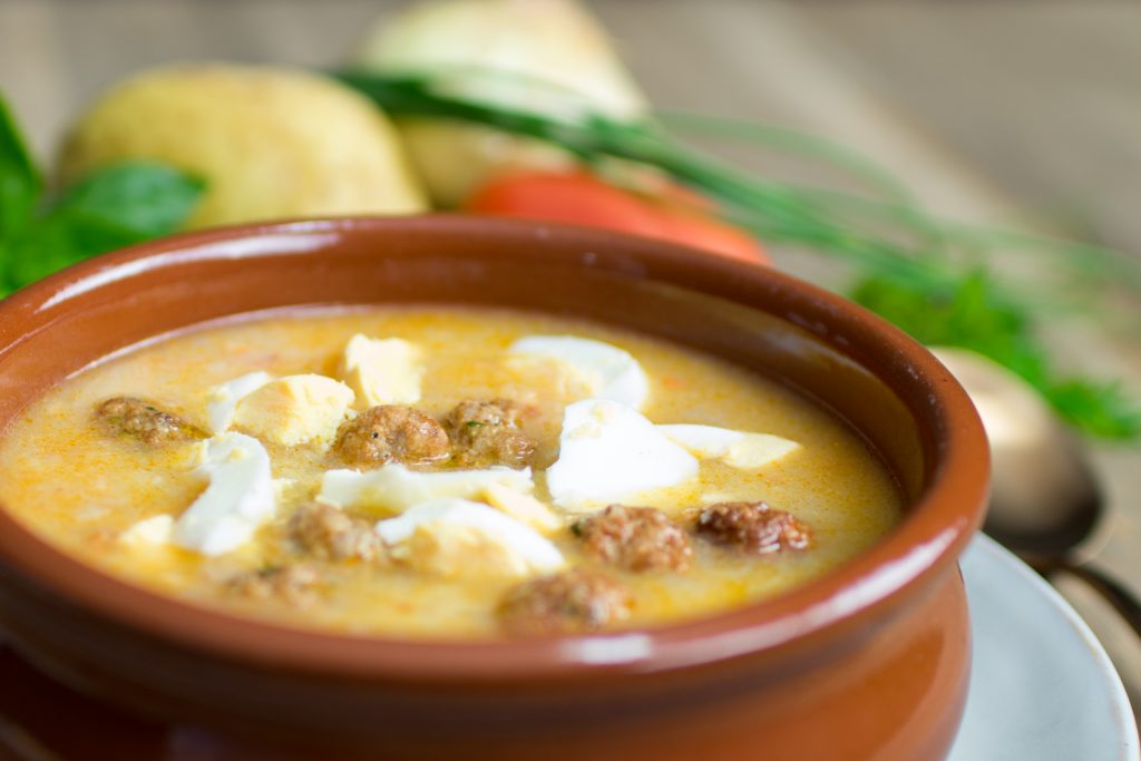 Sopa de albondiguillas